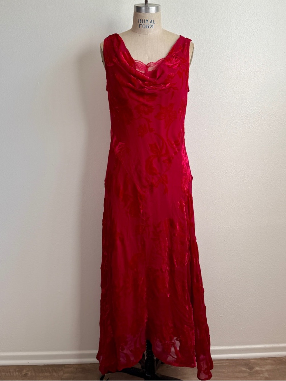 Vintage Signature by Robbie Bee Red Floral Velvet Slip Dress